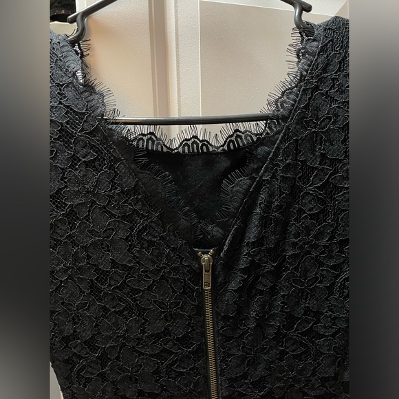 Diane von Furstenberg Zarita Dress in Black Lace size 2 - Picture 4 of 8